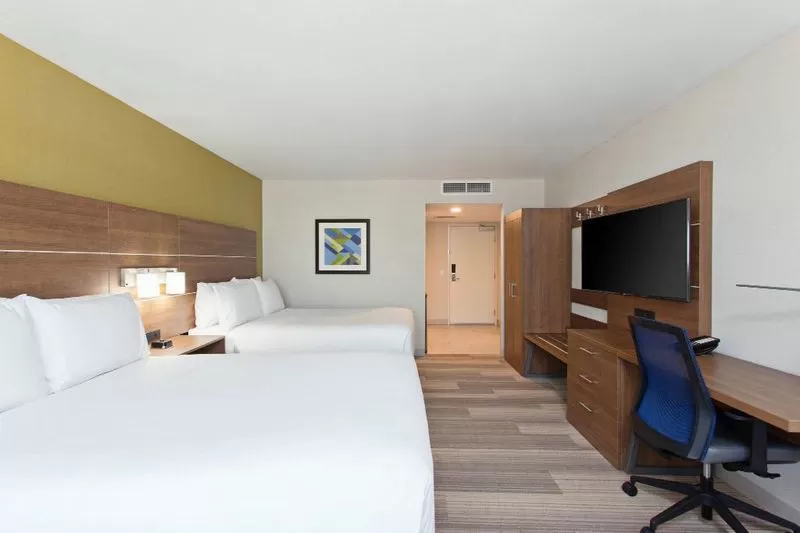Holiday Inn Express (4)