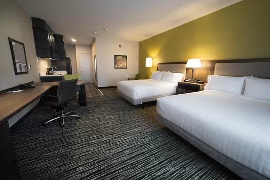 candlewood-suites-west